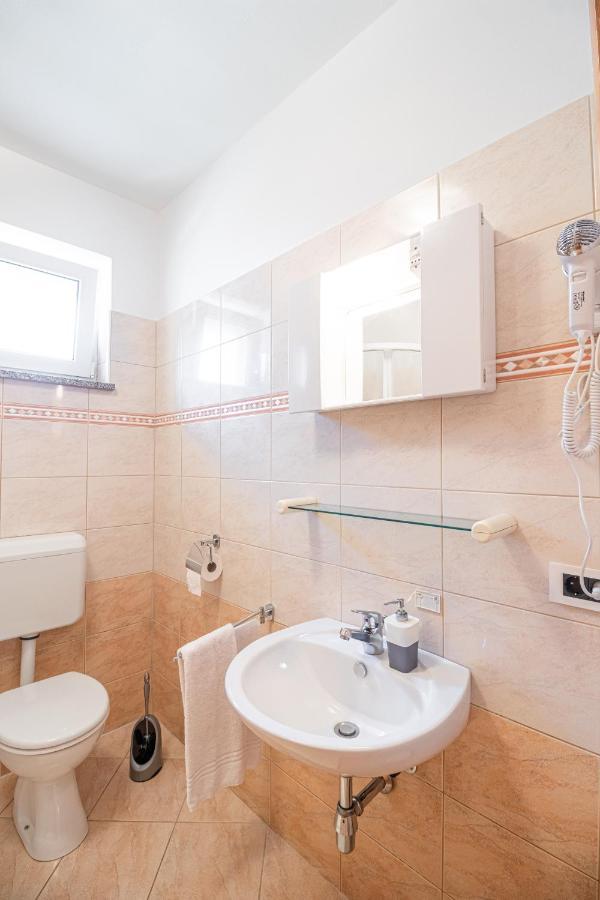 Apartments Gracia Baška Dış mekan fotoğraf