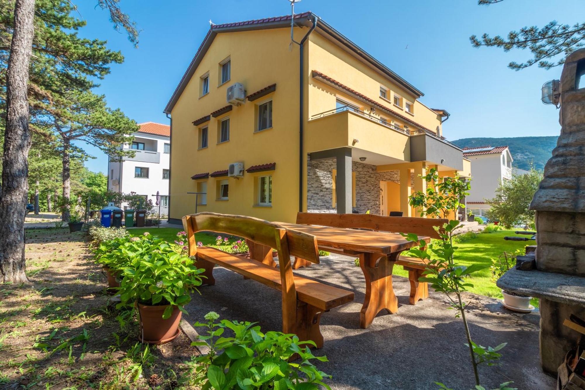 Apartments Gracia Baška Dış mekan fotoğraf